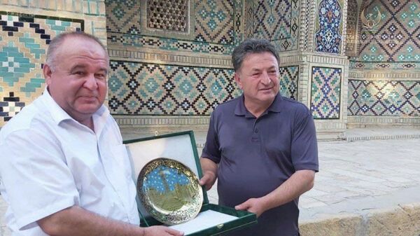  Глава клуба культуры и искусств Анкара Метин Озасланбей с рабочим визитом в Бухаре - Sputnik Узбекистан