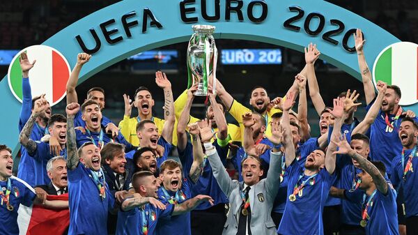 Sbornaya Italii stala pobeditelem chempionata Yevropы po futbolu - Sputnik Oʻzbekiston