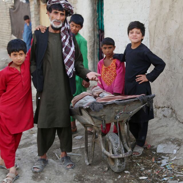 Eng chiroyli trannies bilan porno