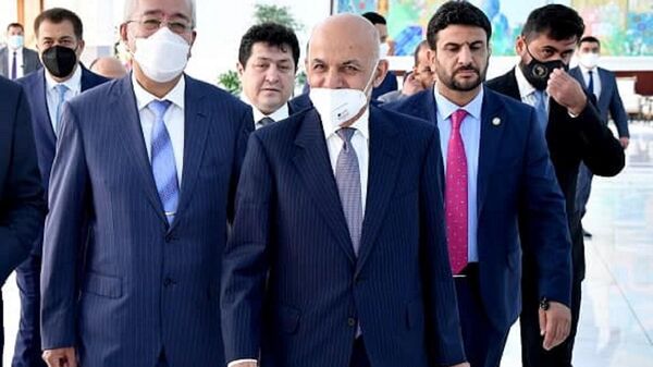Президент Афганистана Ашраф Гани прибыл в Ташкент на конференцию высокого уровня
 - Sputnik Ўзбекистон