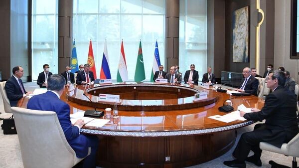 Четвертая встреча глав внешнеполитических ведомств в формате “Центральная Азия – Россия” - Sputnik Узбекистан