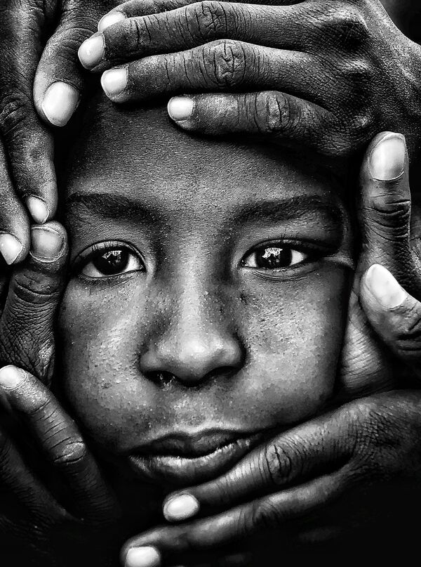 Снимок Reach the Soul фотографа из Испании Quim Fabregas, занявший 3-е место в номинации &quot;Портрет&quot;. - Sputnik Узбекистан