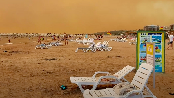 Туристы из Казахстана рассказали об огненном аде на побережье Анталии - Sputnik Узбекистан