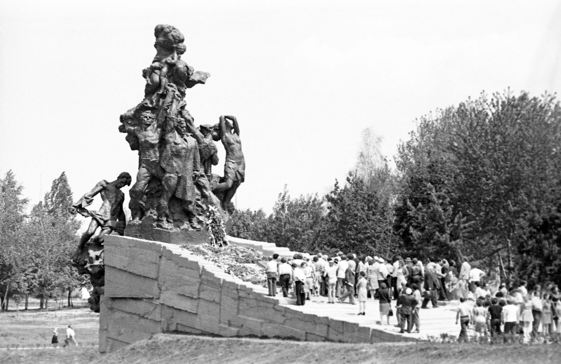 Мемориальный комплекс Бабий Яр  - Sputnik Узбекистан, 1920, 09.08.2021