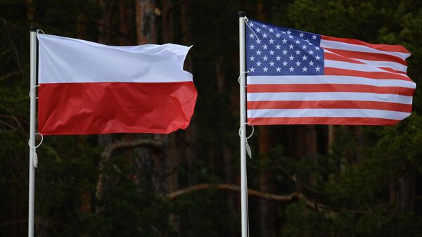 Флаги США и Польши - Sputnik Ўзбекистон