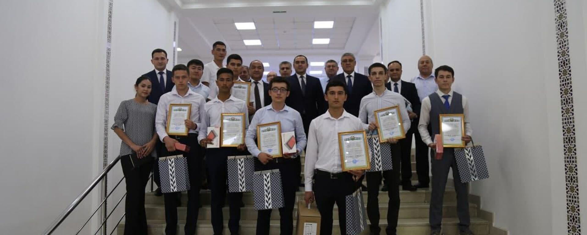 Узбекские студенты завоевали 15 медалей на Международной математической олимпиаде - Sputnik Узбекистан, 1920, 13.08.2021