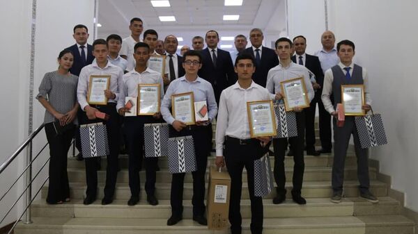 Узбекские студенты завоевали 15 медалей на Международной математической олимпиаде - Sputnik Узбекистан