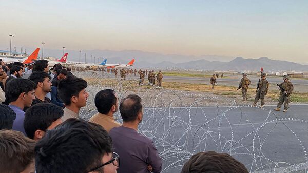 Amerikanskie soldati v aeroportu Kabula  - Sputnik O‘zbekiston