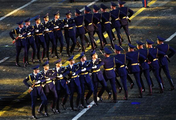 Рота почетного караула Вооруженных сил Беларуси. - Sputnik Узбекистан