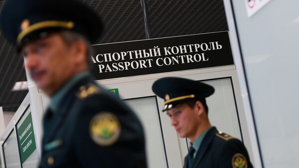 Зона паспортного контроля  - Sputnik Узбекистан