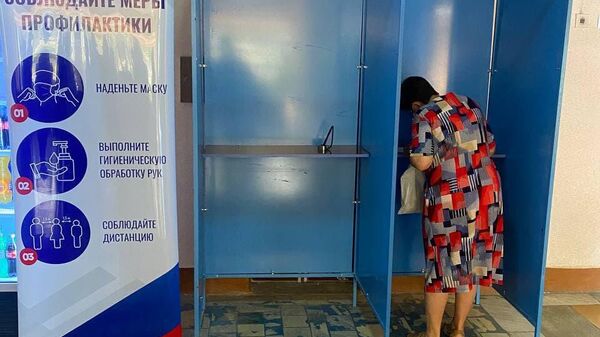 Досрочное голосование в Алмалыке - Sputnik Узбекистан