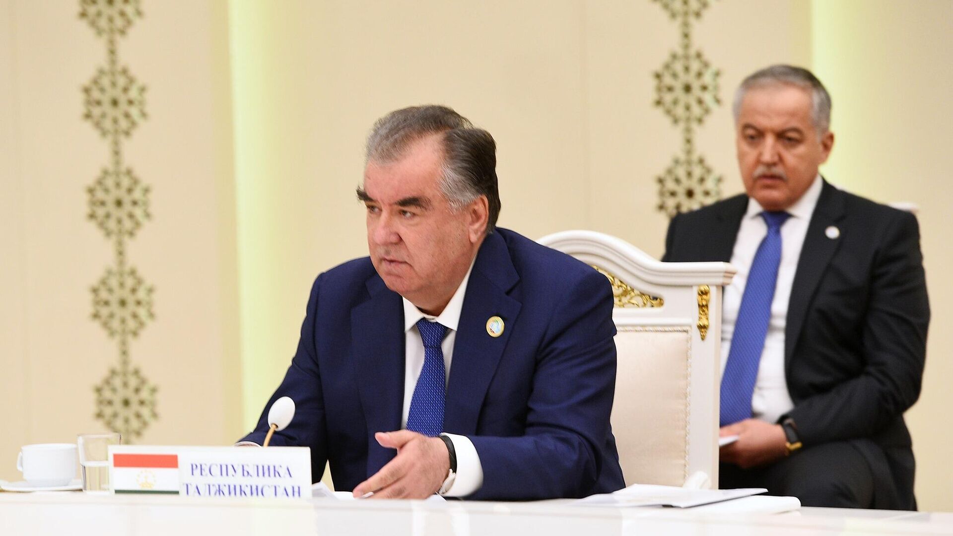 Президент Таджикистана Эмомали Рахмон - Sputnik Ўзбекистон, 1920, 08.09.2021