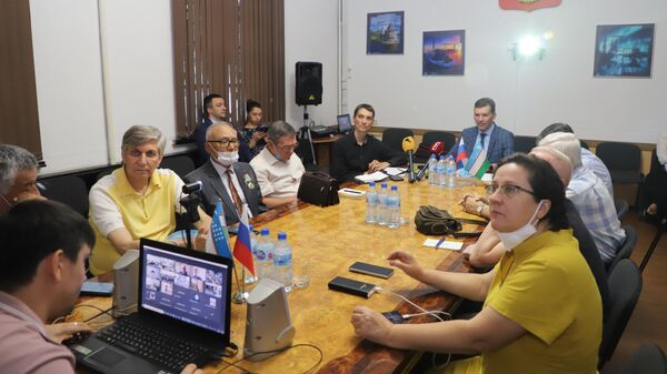 Круглый стол на тему работы военных журналистов - Sputnik Узбекистан