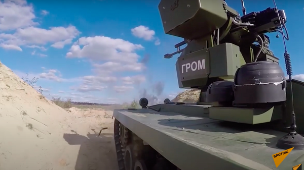 Минобороны показало на видео испытания новейших российских боевых роботов - Sputnik Узбекистан