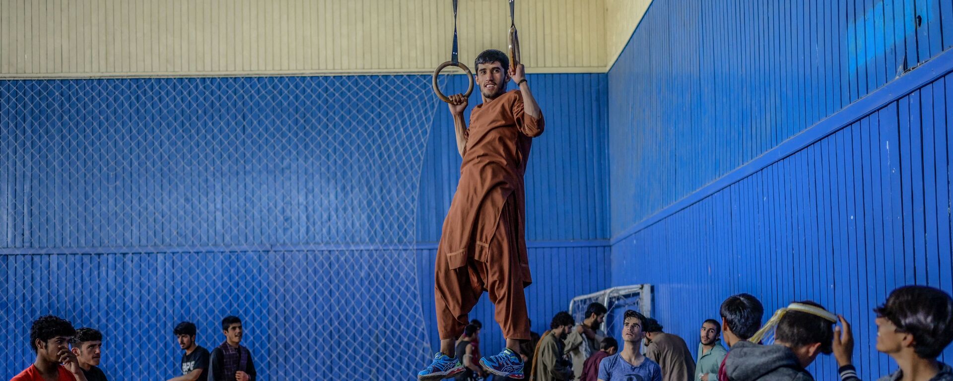 Молодежь в спортзале в Кабуле  - Sputnik Узбекистан, 1920, 15.09.2021