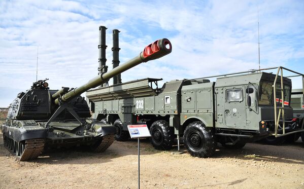 Самоходная артиллерийская установка (САУ) Мста-С на выставке вооружений в рамках антитеррористических учений стран – членов ШОС Мирная миссия  2021  - Sputnik Узбекистан