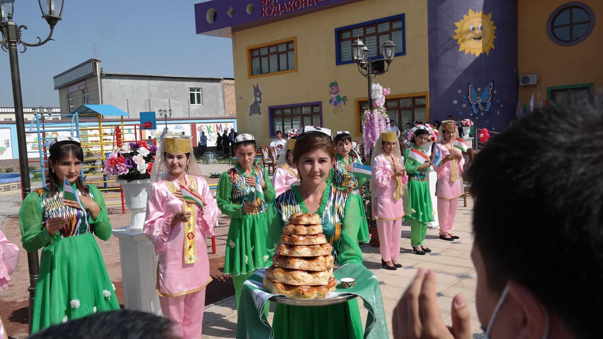 Церемония открытия детского сада Капалак
в Риштанском районе Ферганской области
 - Sputnik Узбекистан, 1920, 26.09.2021