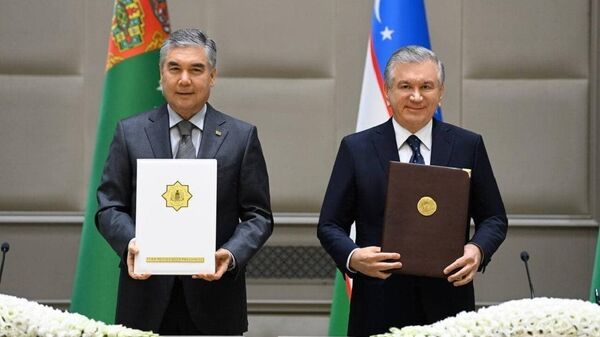 Prezidenti Uzbekistana i Turkmenistana Shavkat Mirziyoyev i Gurbanguli Berdimuxamedov prinyali Sovmestnoe zayavlenie. - Sputnik O‘zbekiston