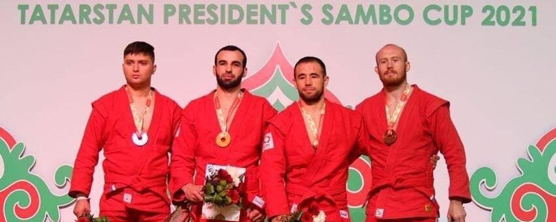 Узбекистанские самбисты завоевали три медали на международном турнире в Казани - Sputnik Узбекистан, 1920, 07.10.2021