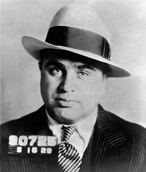 Аль Капоне является одним из отцов-основателей организованной преступности США эпохи Сухого закона и Великой депрессии.  - Sputnik Узбекистан