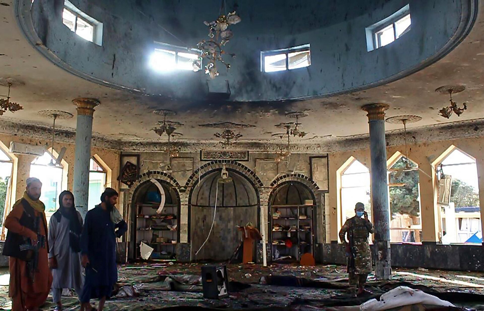 Теракт во время пятничной молитвы в афганском городе Кундуз - Sputnik Ўзбекистон, 1920, 09.10.2021