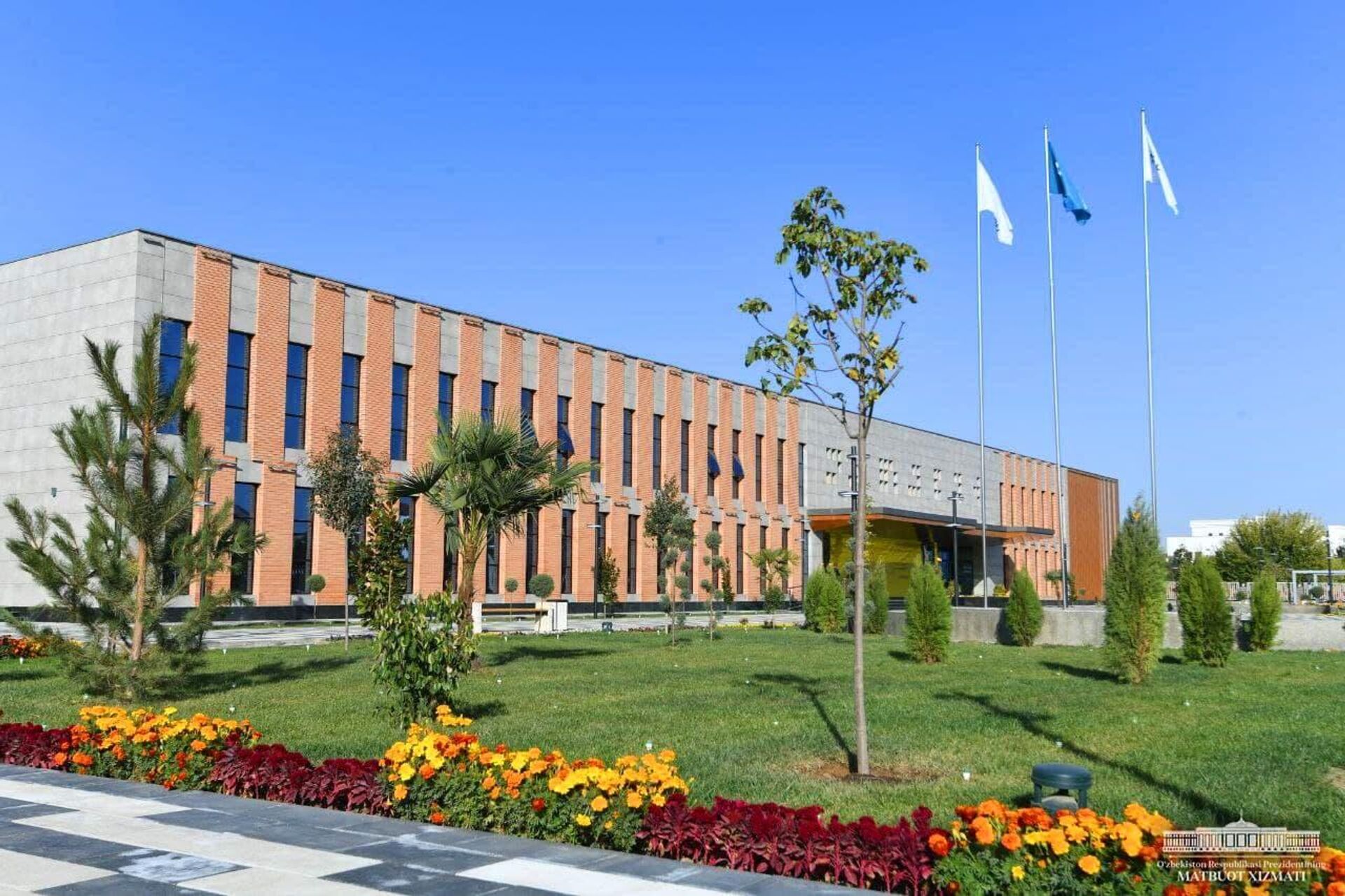 Shavkat Mirziyoyev posetil prezidentskuyu shkolu v Karshi - Sputnik O‘zbekiston, 1920, 12.10.2021