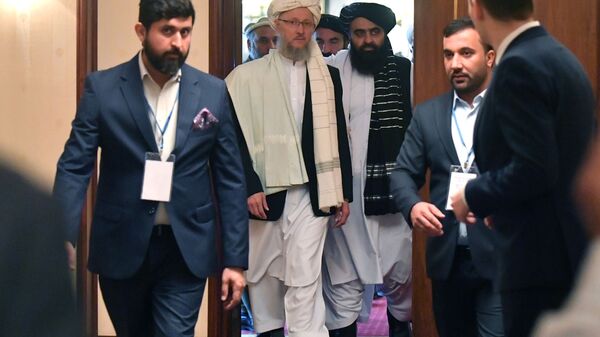 Представитель движения Талибан* Абдул Салам Ханафи после третьего заседания московского формата консультаций по Афганистану - Sputnik Ўзбекистон