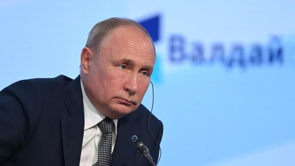 Президент РФ В. Путин принял участие в заседании клуба Валдай - Sputnik Узбекистан