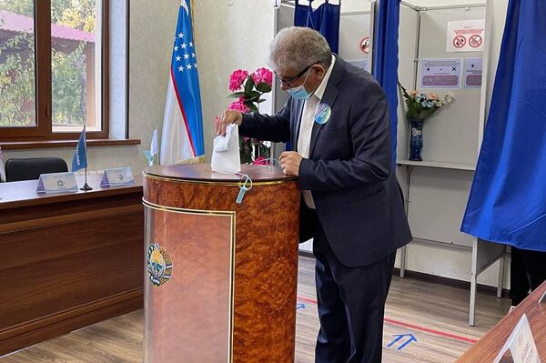 В Узбекистане начались выборы президента - Sputnik Узбекистан