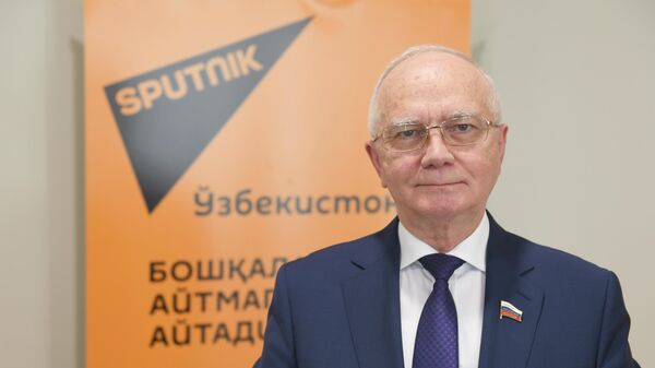 Farit Muxametshin  - Zamestitel predsedatelya Komiteta Soveta Federatsii po mejdunarodnim delam
 - Sputnik O‘zbekiston