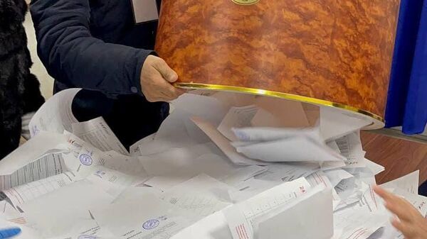 Подсчет голосов на выборах президента Узбекистана - Sputnik Ўзбекистон