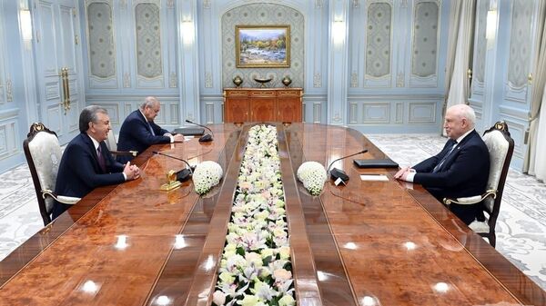 Prezident Shavkat Mirziyoyev prinyal predsedatelya Ispolkoma– ispolnitelnogo sekretarya SNG Sergeya Lebedeva. - Sputnik O‘zbekiston