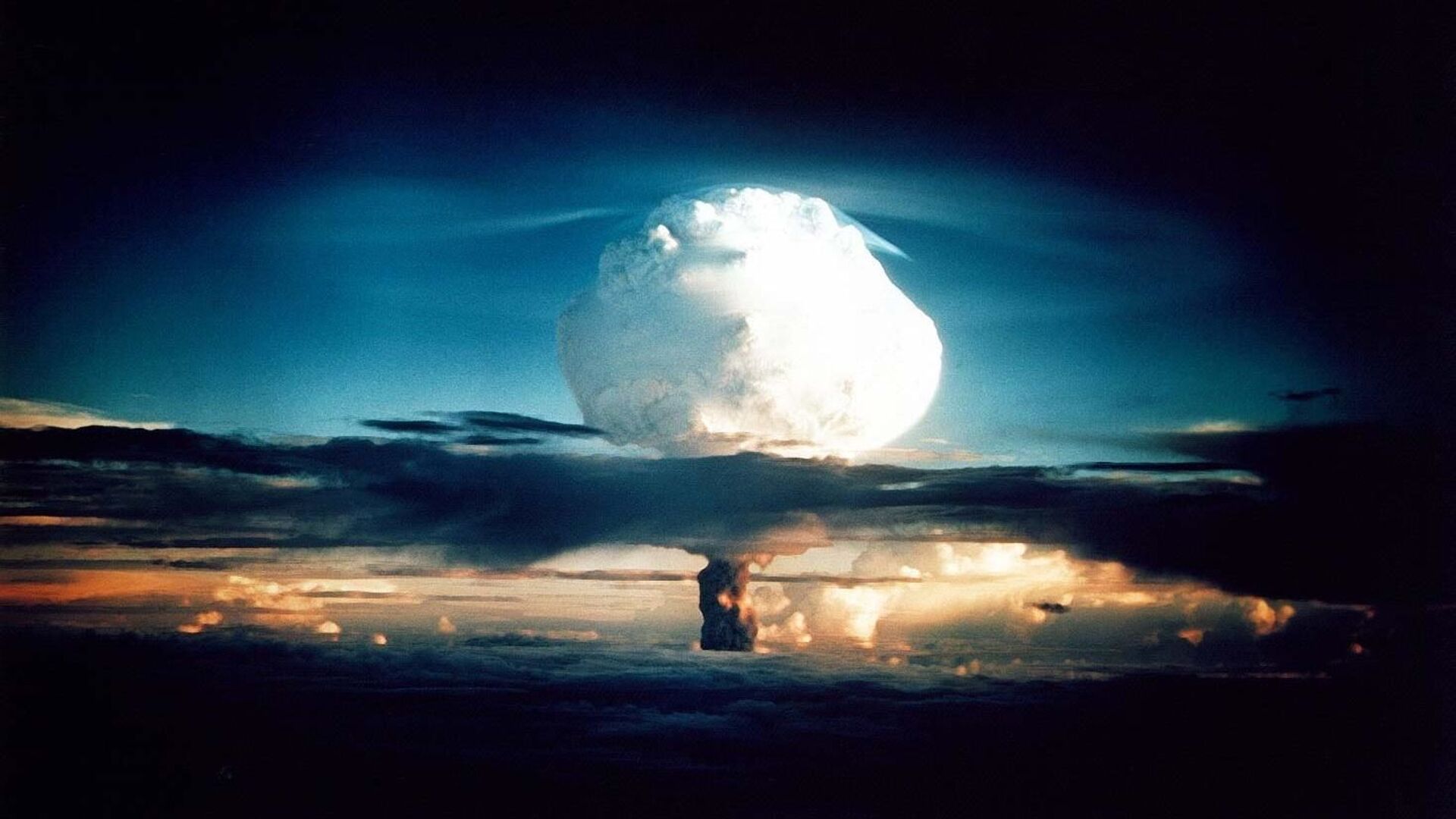 Испытание термоядерного взрывного устройства в США  - Sputnik Ўзбекистон, 1920, 28.01.2024
