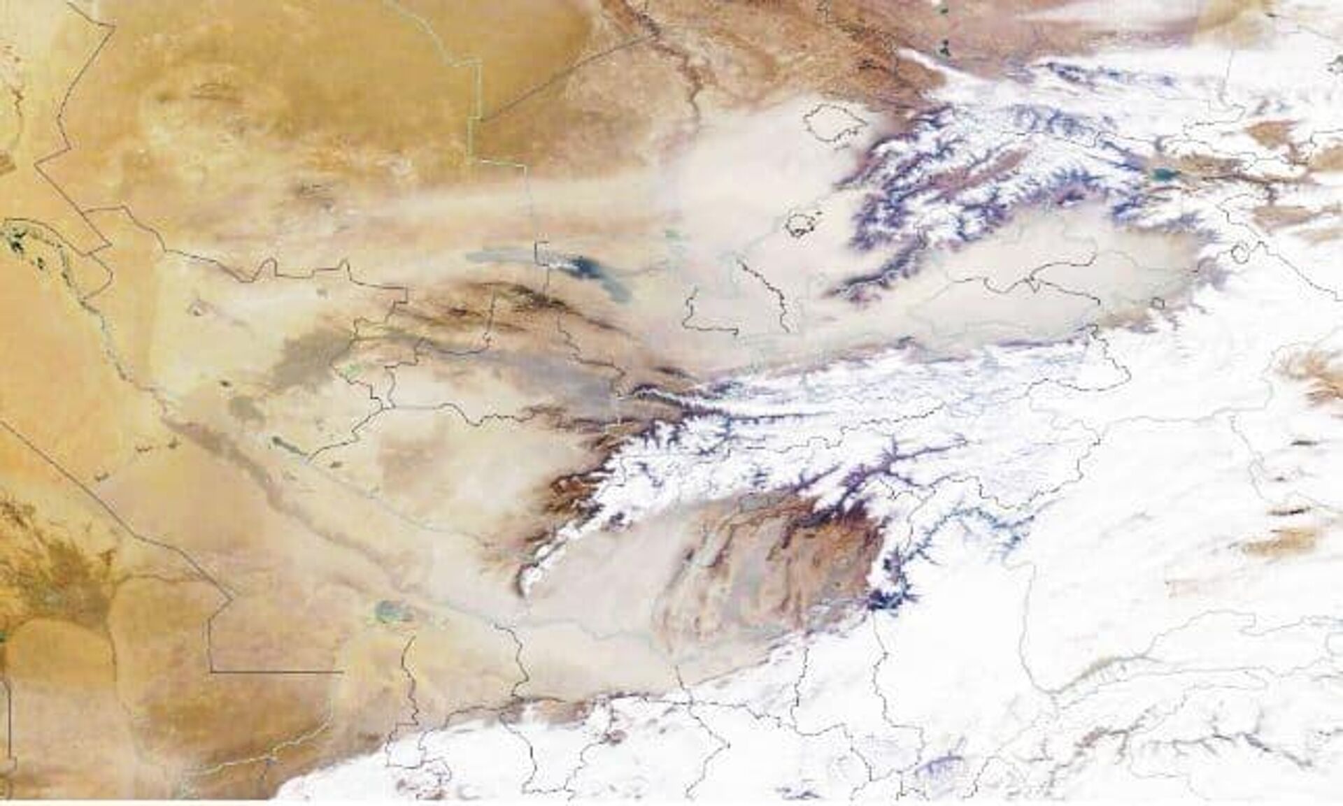 Пыльная буря в Узбекистане, снимок со спутника - Sputnik Узбекистан, 1920, 08.11.2021