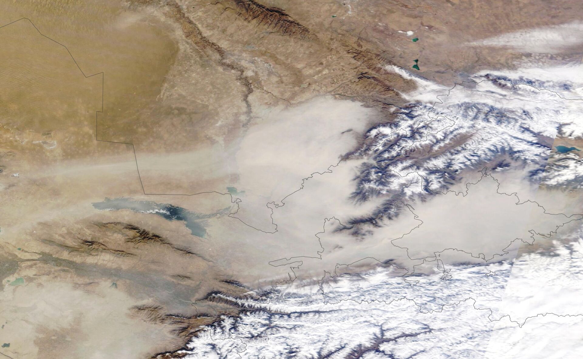 Пыльная буря в Узбекистане - Sputnik Узбекистан, 1920, 15.11.2021