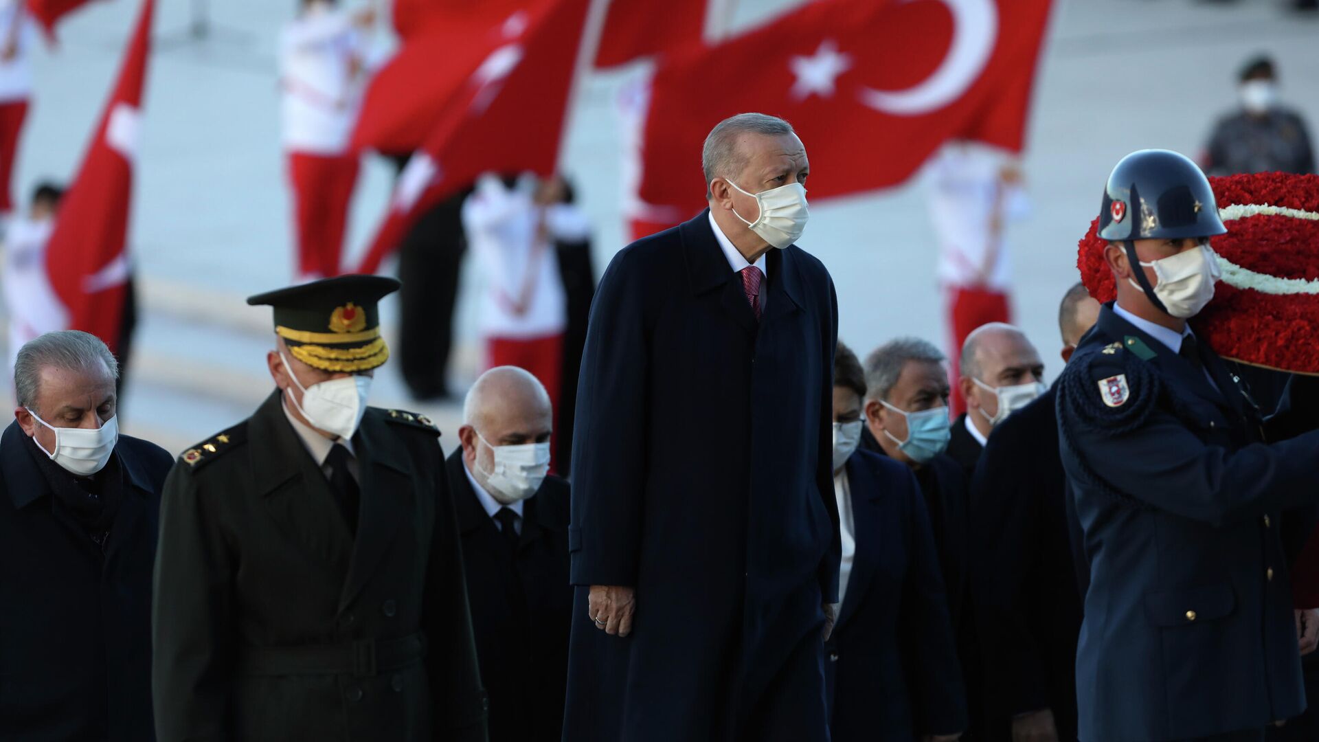 Президент Турции Реджеп Тайип Эрдоган на церемонии в Анкаре, посвященной 83-й годовщине смерти Мустафы Кемаля Ататюрка - Sputnik Узбекистан, 1920, 16.11.2021