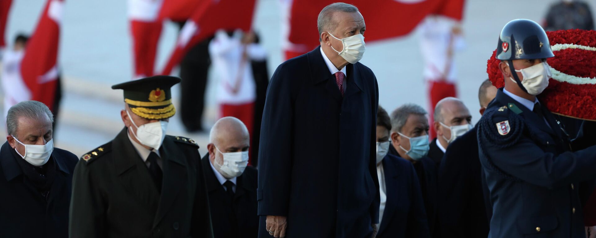 Президент Турции Реджеп Тайип Эрдоган на церемонии в Анкаре, посвященной 83-й годовщине смерти Мустафы Кемаля Ататюрка - Sputnik Узбекистан, 1920, 16.11.2021