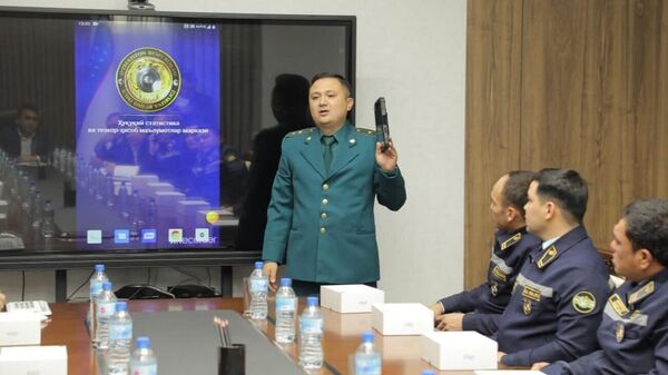 Инспекторы Минтранспорта будут составлять административные протоколы с помощью планшетов - Sputnik Ўзбекистон