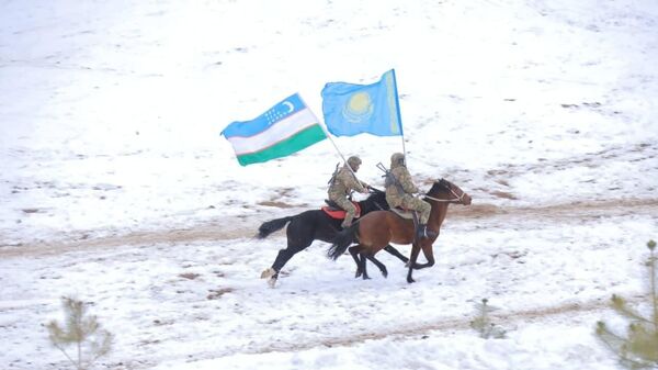 Военное сотрудничество Узбекистана и Казахстана - Sputnik Ўзбекистон