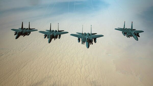 Истребители ВВС США F-15E Strike Eagle - Sputnik Узбекистан