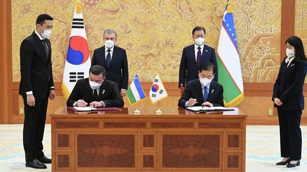 Власти Узбекистана и Кореи подписали ряд важных документов - Sputnik Узбекистан