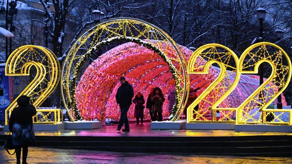 Праздничное украшение Москвы к Новому году  - Sputnik Узбекистан