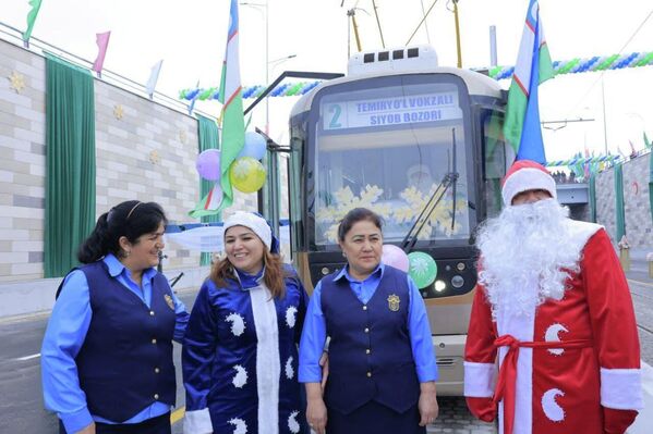 В Самарканде торжественно открыли тоннель, построенный на пересечении улиц Рудаки и Бустонсарой - Sputnik Ўзбекистон