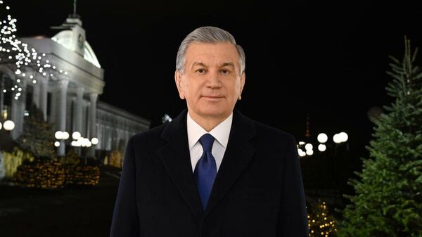 Шавкат Мирзиёев поздравил жителей Узбекистана с Новым годом - Sputnik Узбекистан