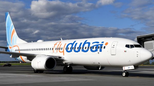 Torjestvennoe otkritie reysa Flydubai  - Sputnik O‘zbekiston