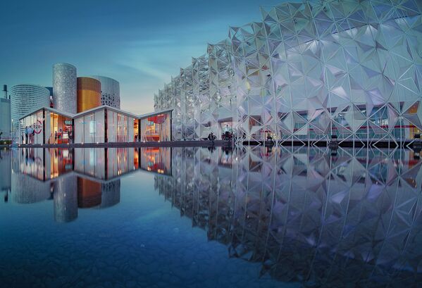 Павильон Японии на выставке EXPO в Дубае тоже стал источником вдохновения для фотографов. - Sputnik Узбекистан