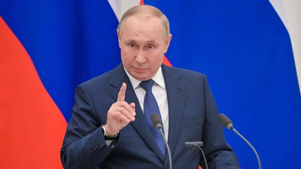 Президент РФ В. Путин провел переговоры с президентом Франции Э. Макроном - Sputnik Ўзбекистон