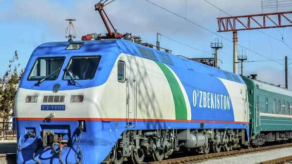 В Узбекистане совершен первый рейс поезда, который преодолел почти четыре тысячи километров - Sputnik Ўзбекистон