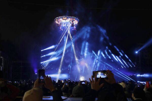 Шоу фонарей в Тайпее, Тайвань, 15 февраля 2022 г.  - Sputnik Узбекистан