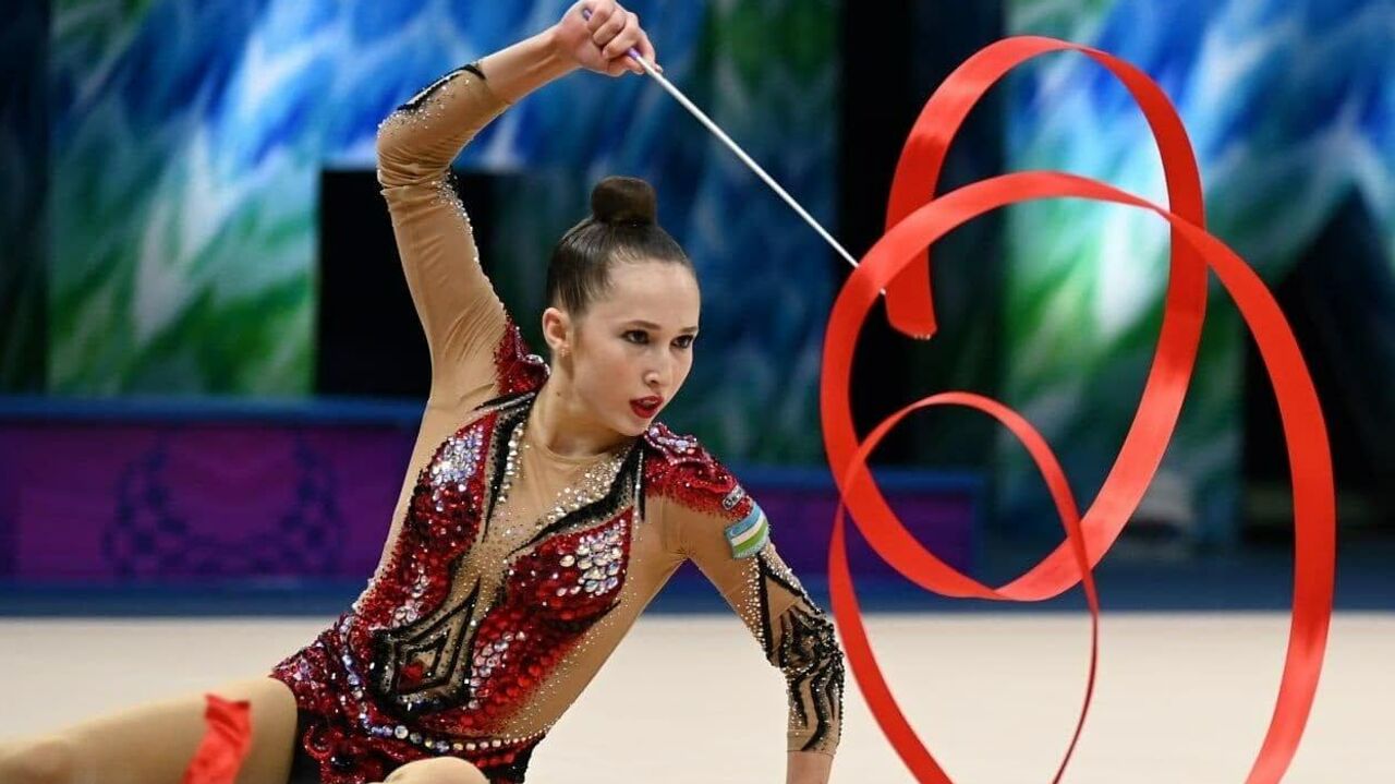 Yoshlar va keksalar porno Tsunade va Naruto bilan porno manga